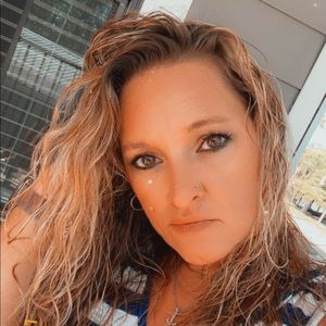 Meet your Posher, Brandi